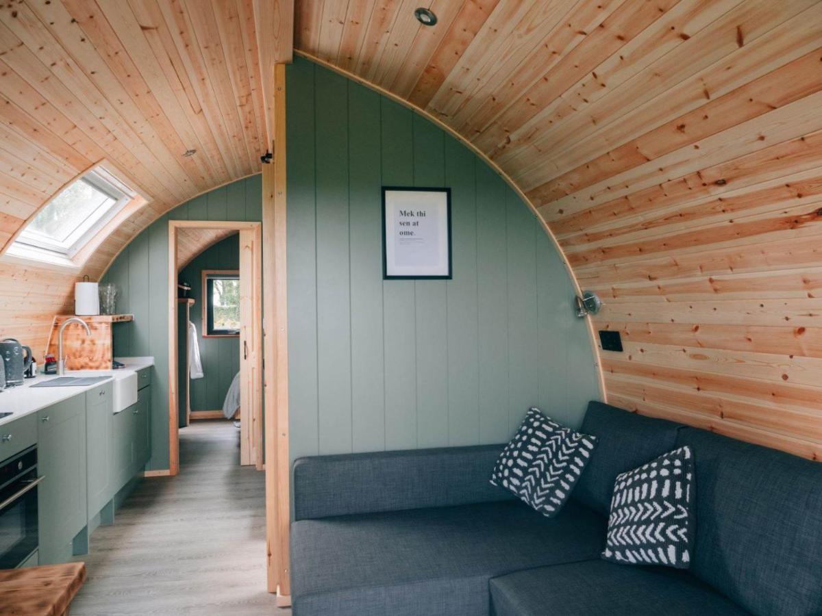 Eastfield Glamping Farm 호텔 Spennithorne 외부 사진