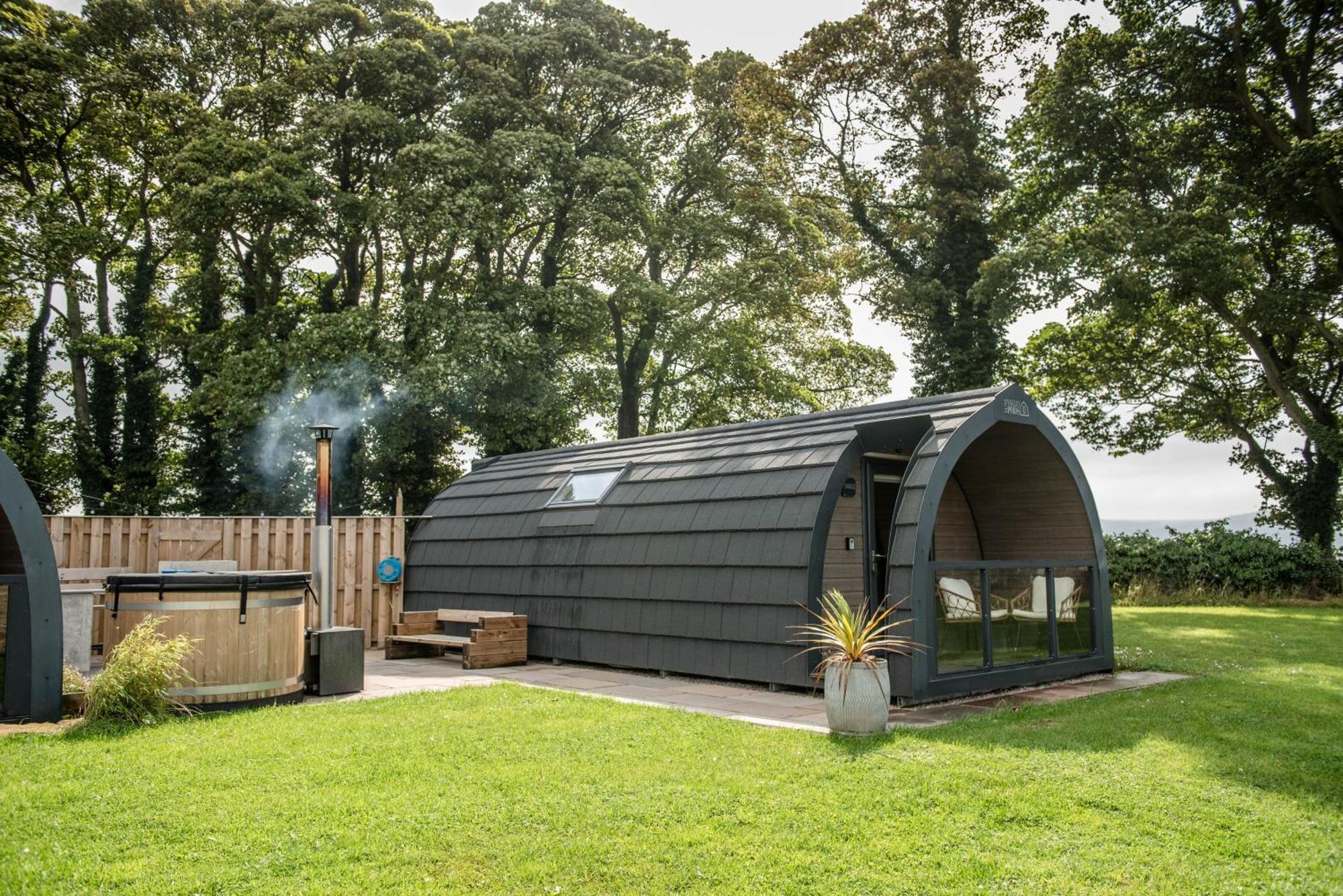 Eastfield Glamping Farm 호텔 Spennithorne 외부 사진